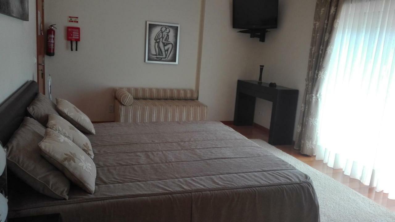 Quarto/Suite De Charme Виана до Кастело Екстериор снимка